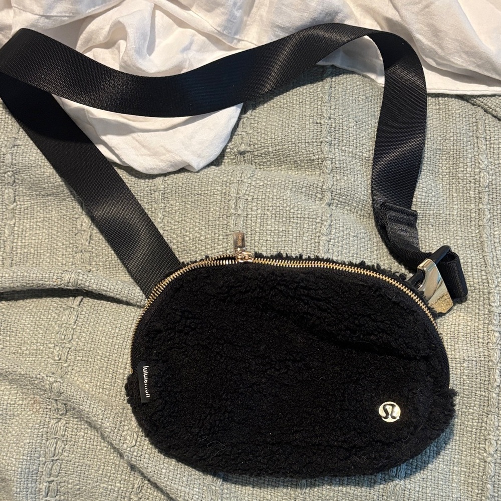 Black Sherpa Lululemon Belt Bag